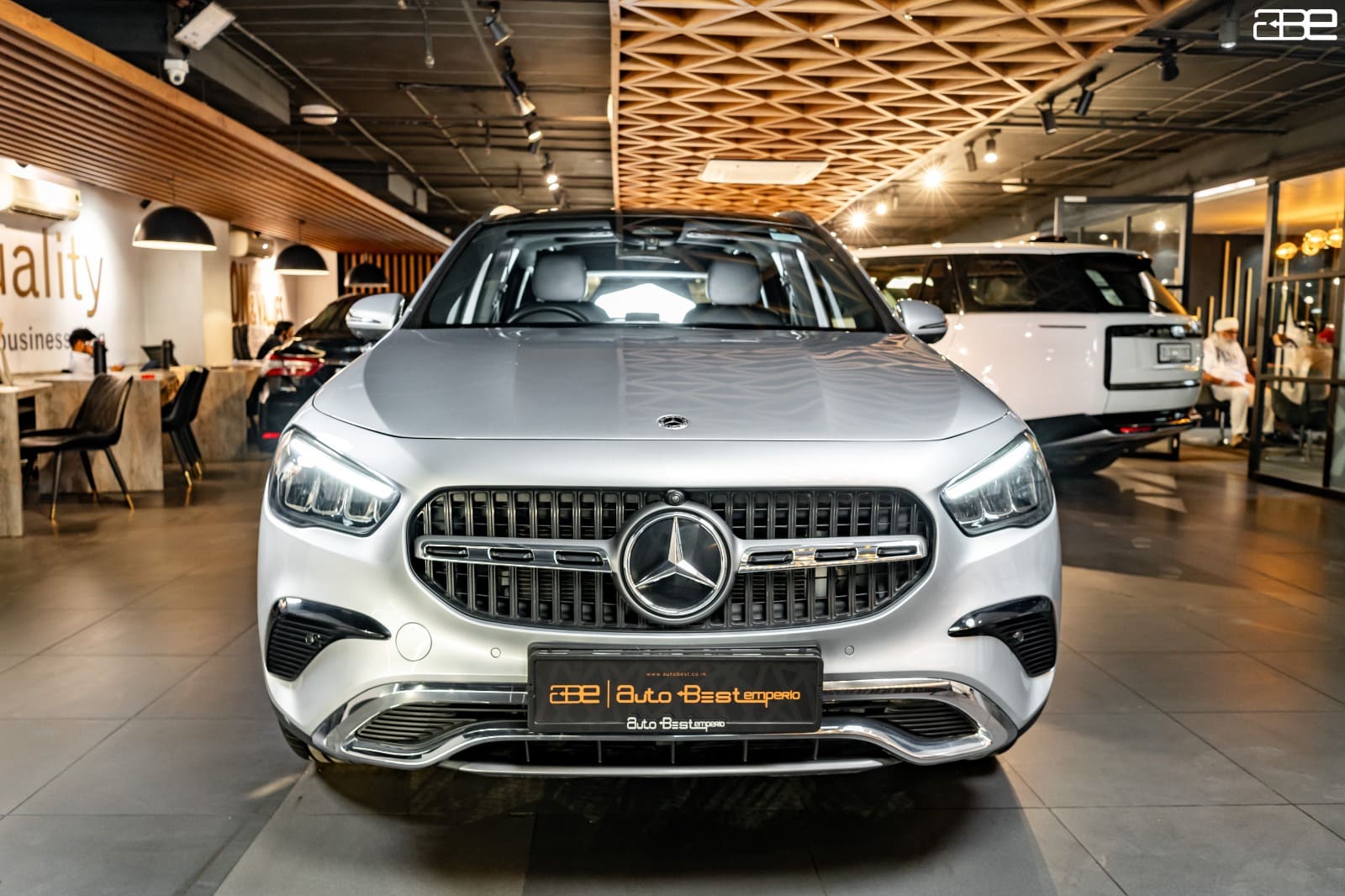 Mercedes-Benz GLA 200 1.4 L