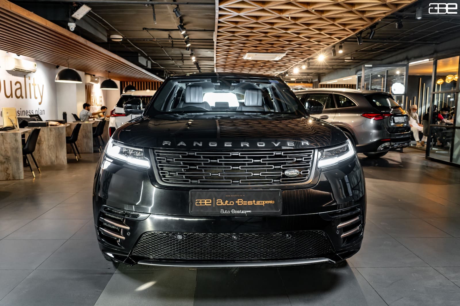 Range Rover Velar DYNAMIC HSE